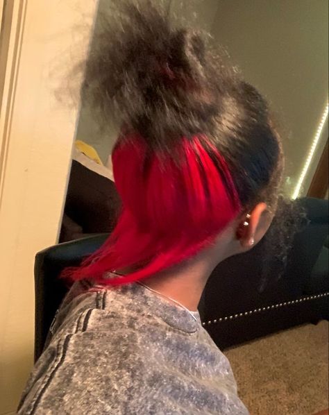 Follow me for more !! Red Peekaboo Hair Black Women, Red Skunk Stripe Hair Black Women, Red Skunk Stripe Hair, Red Skunk Stripe, Underdye Hair, Stripe Hair, Peekaboo Hair Colors, Hair Stripes, Skunk Stripe