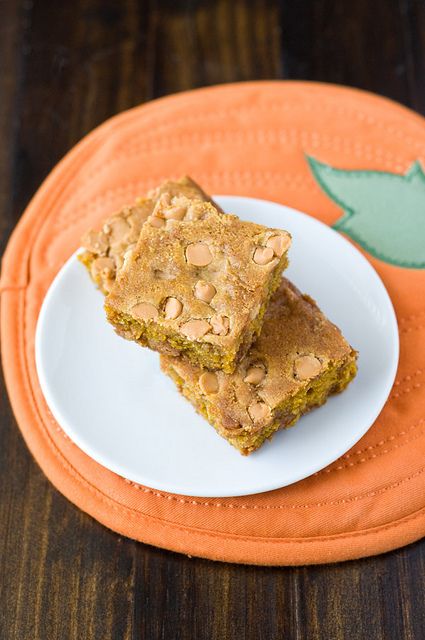 Pumpkin Butterscotch Blondies by Courtney | Cook Like a Champion, via Flickr Pumpkin Butterscotch, Butterscotch Bars, Butterscotch Blondies, Pumpkin Bars, 3 Stone Ring, Butterscotch Chips, Pumpkin Dessert, Natural Tanzanite, Pumpkin Recipes