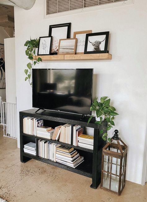 Above Tv Decor, Decor Above Tv, Tv Shelving, Tv Stand Makeover, Decor Around Tv, Floating Shelves Living Room, Shelf Decor Living Room, Charming Home, Tv Decor