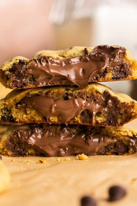 Chocolate Chip Lava Cookies, Nutella Stuffed Chocolate Chip Cookies, Oversized Cookies, Chocolate Chip Cookies Chewy, Nutella Chocolate Chip Cookies, Lava Cookies, Stuffed Chocolate Chip Cookies, Giant Cookies, Cookies Stuffed