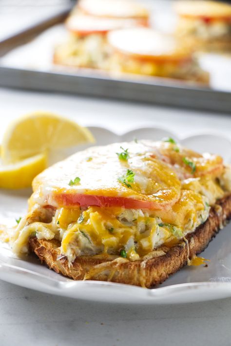 Breakfast Ideas With Crab Meat, Crab Melts, Crab Melts English Muffins, Crab Melt Sandwich, Crab Melts Open Faced, Seafood Melt Sandwich, Open Face Crab Melt Sandwich, Immitation Crab Recipes, Meat Lovers Recipes