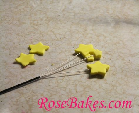 How to Put Stars  (or other shapes) on Wires for Cakes Fondant Stars, Fondant Modelling, Cake Design Tutorial, Fondant Techniques, Cake Tips, Mario Cake, Cupcake Decorating Tips, Pony Cake, Fun Cakes