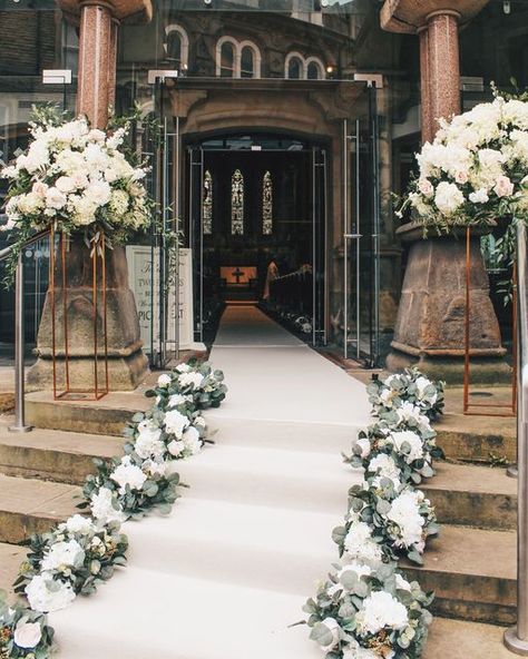 Imagine Event Design on Instagram: "Who wouldn't want a white carpet welcoming you into the church and down the aisle? 😍 Especially when it's lined with gorgeous florals!! • Styling, silk garlands & photo: Imagine Event Design Floral balls: @tinekefloral • • • #weddingaisle #weddingaisledecor #weddingaisledecorations #weddingceremonydecor #weddingceremonyideas #weddingsetup #weddingphotograhpers #weddingdecorideas #weddingdecorator #weddingdecorations #weddingdecorinspiration #weddingdecoration Church Entrance Wedding Decorations, Church Wedding Decorations Aisle Entrance, Church Entrance Decor, Church Ceremony Decorations, Elegant Wedding Ceremony Decor, Church Wedding Aisle, Church Wedding Decorations Aisle, Minimalist Bouquet, Ceremony Decorations Church