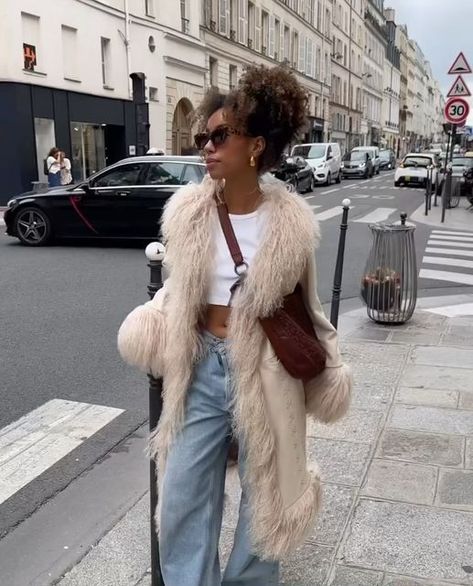 CHARLOTTE SIMONE on Instagram: "A must have moment✨ #charlottesimone" Simone Jackson Aesthetic, Charlotte Simone Coat Outfit, Fuzzy Coat Outfit, Charlotte Simone Coat, Fuzzy Aesthetic, Fuzzy Jacket Outfit, Trendy Fluffy Long Sleeve Fur Coat, White Fur Cropped Jacket, Shaggy Faux Fur Coat