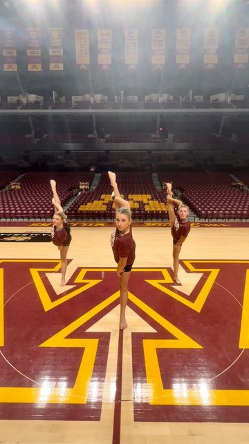 University Of Minnesota Dance Team, College Dance Team Aesthetic, Comp Dance, College Dance Team, Pom Team, Pom Squad, Dance Team Uniforms, Dance Squad, Dance Tricks