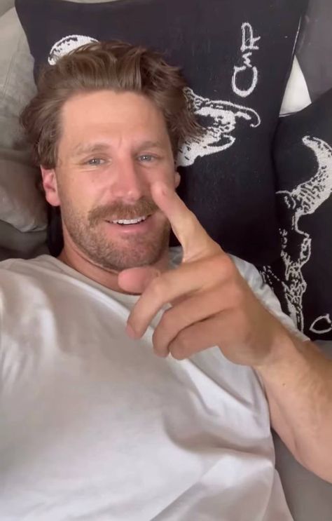 Chase Rice Selfie Video, Chase Rice Selfie 2024, Chase Rice Selfie, Chase Rice, Best Country Singers, Taylor Kinney, Grace Moretz, New Photo Download, Anime Pictures