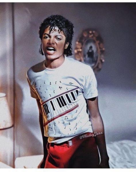 Michael Jackson Beat It, Beat It Michael Jackson, Michael Jackson Poster, Michael Jackson Images, Michael Jackson Wallpaper, Michael Jackson Rare, Michael Jackson Thriller, Michael Love, Michael Jackson Bad