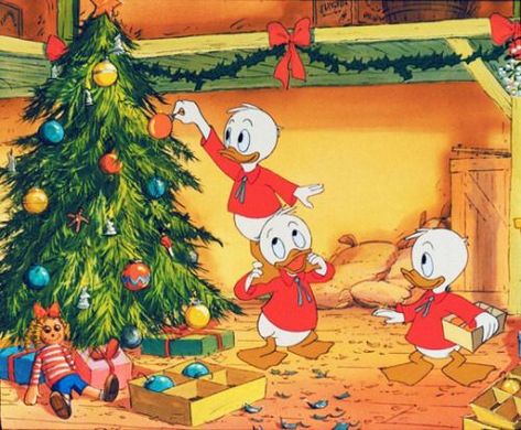 not-given Funny Christmas Cartoons, Cartoon Christmas Tree, Christmas Tree Wallpaper, Christmas Aesthetic Wallpaper, Christmas Phone Wallpaper, Cute Christmas Wallpaper, Disney Vintage, Mickey Christmas, Cartoon Christmas