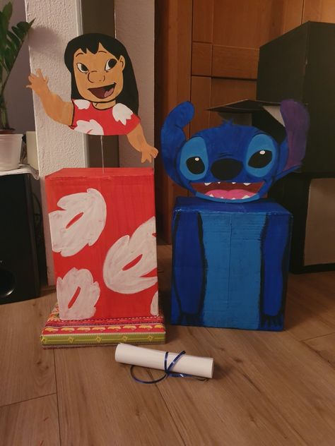 Sinterklaas surprise  Lilo & Stitch Stitch Valentines Box Ideas, Lilo And Stitch Valentine Box Ideas, Goofy Valentines, Stitch Valentines, Valentines Class Party, Box Robot, Kids Valentine Boxes, Stitch Box, Disney Surprise