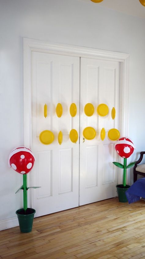 Luigi Party, Mario Decor, Super Mario Bros Party Ideas, Entrance Idea, Super Mario Brothers Party, Mario Brothers Birthday Party, Mario Kart Party, Princess Peach Party, Mario Bros Birthday Party Ideas