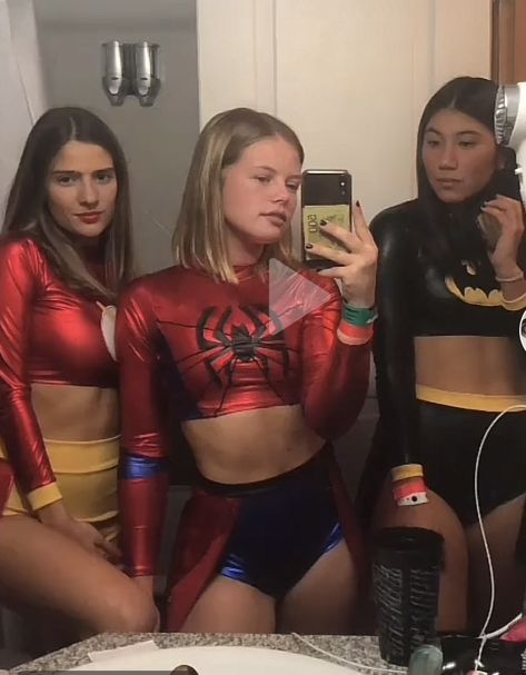 Hot Super Hero Costumes, 5 Way Halloween Costumes, Wild Halloween Costumes, Women Halloween Costumes 2023, Cute Super Hero Costumes, Hot Bestie Costumes, Superhero College Costume, Trio Halloween Costumes Super Hero, Job Halloween Costumes