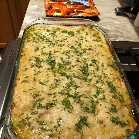 Chicken And Broccoli Lasagna, Broccoli Lasagna Recipe, Broccoli Lasagna, Easy Chicken And Broccoli, Squash Dishes, Chicken Lasagne, Great Chicken Recipes, Lasagna Recipes, Baked Lasagna