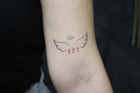 “ T h e W i n g s “ • #wingstattoo ——————————————————————————— #777 #777tattoo #angel #angelnumbers #angelnumber777 #thevaletattoo #adanatattoo #minimaltattoo #cutertattoo #blackwings Tattoo On Ankle, Angle Tattoo, 777 Tattoo, Ankle Tattoo, Tattoo On, Infinity Tattoo, Body Art, Angel, Tattoos