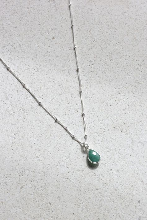 Earthy Necklace, Layering Necklaces, Amazonite Stone, Dope Jewelry, Emerald Pendant, Emerald Necklace, Emerald Stone, Stone Pendant, Silver Pendant Necklace