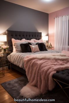 Black Room Paint, Pink And Black Aesthetic Room, Black And Pink Room Decor, Black And Pink Bedroom Ideas, Black And Pink Room Ideas, Adult Pink Bedroom, Black And Pink Room, Pink And Black Bedding, Pink Room Ideas