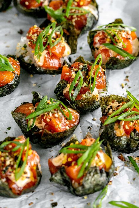 Salmon Sushi Cups Sushi Muffin Cups, Salmon Cups Recipes Baked, Spicy Salmon Sushi Muffins, Sushi Cups Recipe, Salmon Sushi Cups, Sushi Appetizer, Sushi Cups, Tofu Sushi, Spicy Salmon Sushi