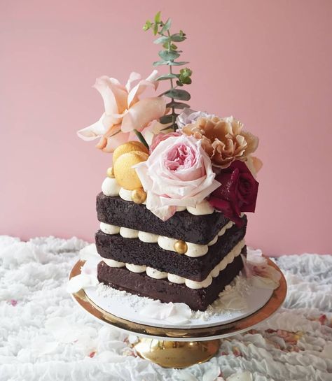 Naked Floral Cake, Heavenly Pie, Cakes With Flowers, Girl Number, Heart Flowers, Number Cakes, Heart Cake, Birthday Numbers, Floral Cake