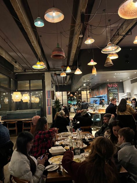 People Eating At A Restaurant, Restaurant Full Of People, Restaurant Photography People, Restaurant With People, Mambo Sauce, Small Restaurant Interior, Restaurant With Friends, Eating Restaurant, Full Restaurant