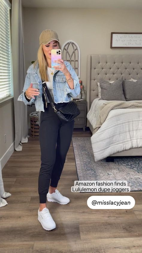 Bowling Outfit, Saturday Outfit, Amazon Fashion Finds, Errands Outfit, Football Game Outfit, Vegas Outfit, Simple Fall Outfits, Date Outfit Casual, Legging Outfits