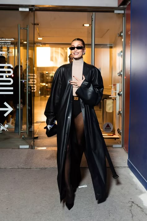 Hailey Bieber Went Full ‘Matrix’ With No Pants and a Sweeping Leather Trench Coat Hailey Bieber Winter Outfits, Hailey Outfits, Leather Coat Outfit, Split Personalities, Black Leather Outfit, Long Coat Outfit, Hailey Bieber Outfits, Museum In Paris, Hailey Bieber Style