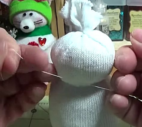 Learn to make a cheap easy fun Holiday sock Christmas Mouse Christmas Mice Crafts, Sock Mouse, Baking Recipes For Kids, Mouse Crafts, Sock Toys, Diy Socks, Sock Crafts, Daycare Ideas, Holiday Socks