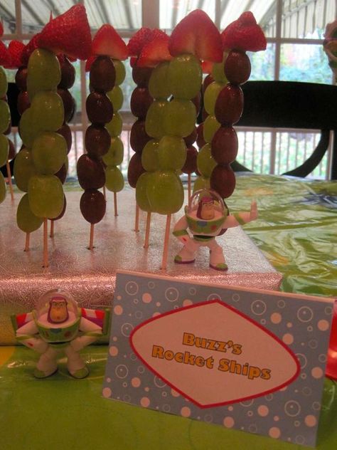 Toy Story 3rd Birthday Party | CatchMyParty.com Toy Story Finger Foods, Toy Story Food Ideas, Buzz Lightyear Birthday Party, Buzz Lightyear Party, Buzz Lightyear Birthday, Rocket Party, Toy Story Baby, Toy Story Theme, Toy Story Birthday Party