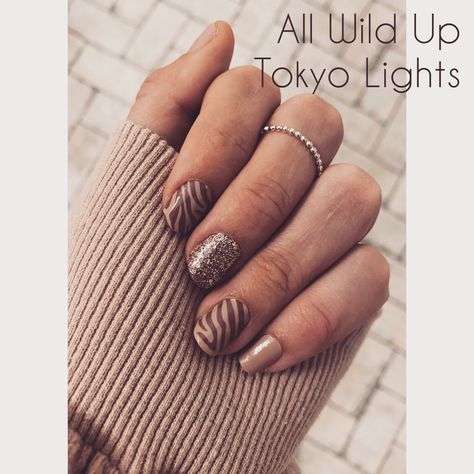 Color Street Neutral Mixed Mani All Wild Up Combo with Tokyo Lights All Wild Up Color Street Combo, Color Street All Wild Up, Neutral Mixed Mani, Neutral Mani, Colorstreet Combos, Adorable Nails, Nail Combos, Neat Nails, Flag Nails