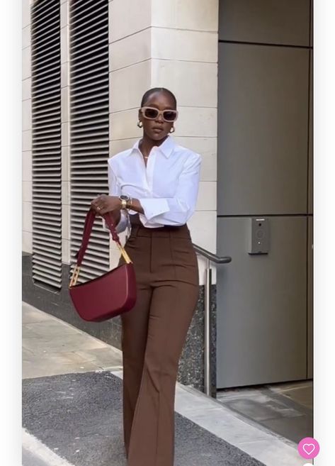 Brown Pants Outfit Business Casual, Jobs Outfits For Women, Brown Dress Work Outfit, Brown Suit Pants Outfit Women, Pastel Monochrome Outfit, Classic Outfits For Black Women, Corperate Girl Outfits, Brown Business Pants Outfit, Business Wear Black Women