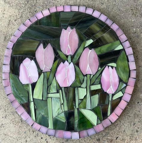 Tulip Mosaic Pattern, Mosaic Art Ideas Easy Flower, Stained Glass Stepping Stones Patterns, Flower Glass Mosaic, Mosaic Tiles Crafts Flower, Lavender Mosaic Pattern, Mosaic Designs Easy Flower, Easy Mosaic, Flower Mosaic