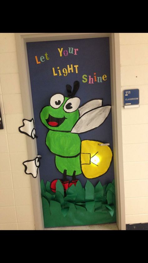 Lightbulb Door Decorations Classroom, Dark Doors, Classroom Doors, School Doors, Class Decor, Door Decorations Classroom, Classroom Rules, Class Decoration, Fire Doors