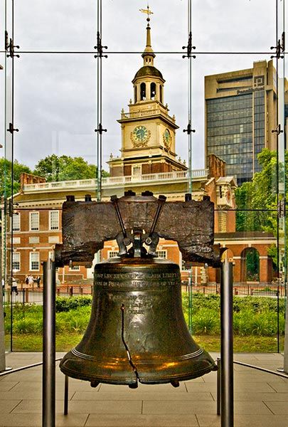 Independence Hall and the Liberty Bell - Philadelphia, Pennsylvania...my birth city Northeast Philadelphia, Independence Hall Philadelphia, Philadelphia Liberty Bell, Old Philadelphia, Philadelphia Historical Sites, Philadelphia History, Visit Philly, Independence Hall, Liberty Bell