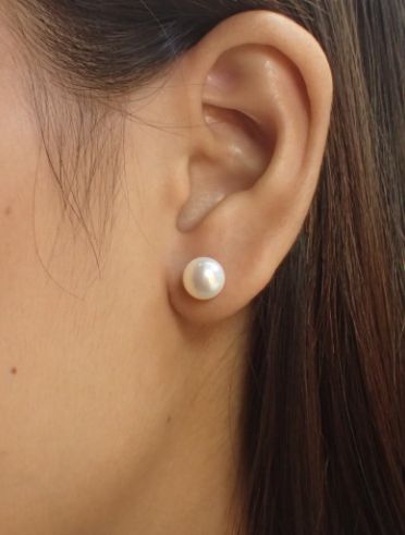 14k Stud Earrings, Dainty Lucky Charm, solid gold earring, Silver Stud Earrings, Minimal Earrings, Minimal Earring, Everyday Earrings, Gold Filled Earrings, pearl stud earrings, pearl earrings, 8mm pearl earring, Freshwater Pearl, Bridal Jewelry Dainty Pearl Earrings, Bridesmaid Pearl Earrings, Ear Crawler Earrings, Freshwater Pearl Earrings, Baroque Pearl Earrings, Bridal Earrings Pearl, Earrings Bridesmaid, Solid Gold Earrings, Freshwater Pearls Earrings