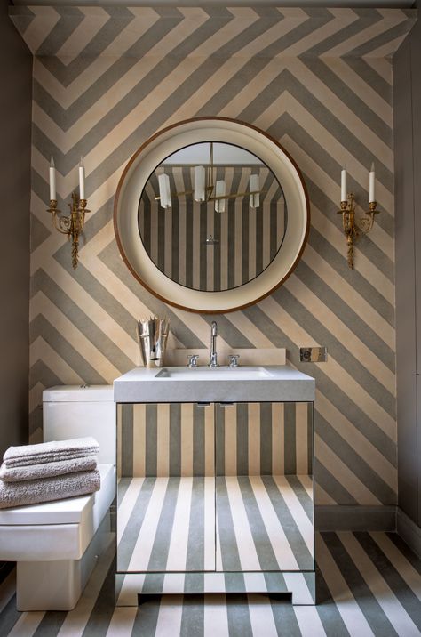 Jean Louis Deniot, Striped Room, Vanity Design, Parisian Apartment, Bad Design, Small Bathroom Design, Bathroom Wallpaper, Small Bathroom Decor, French Furniture