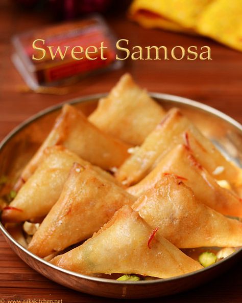 An easy sweet samosa recipe with khoya, nuts and safron! Perfect for Holi festival Janmashtami Food, Sweet Samosa, Festival Sweets, Spring Roll Pastry, Holi Recipes, Diwali Recipes, Samosa Recipe, Sweet Bites, Tandoori Masala