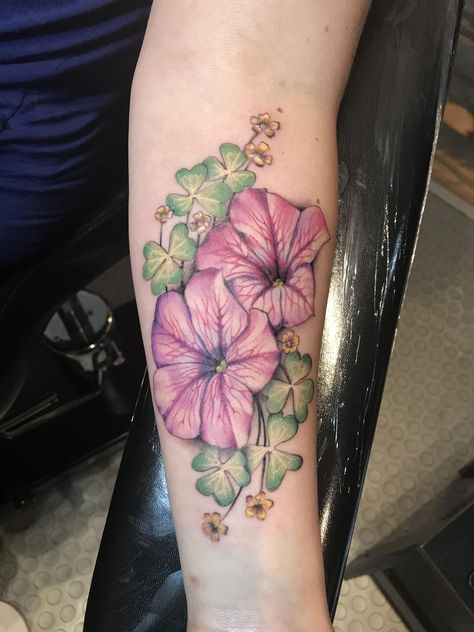 Freebird Tattoo, Petunia Tattoo, Petunia Flower, Tattoo Beautiful, R Tattoo, Professional Tattoo, Window Shopping, Tattoos Ideas, Skin Art