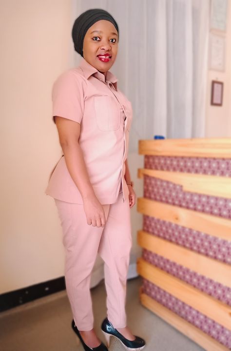 Perfect fitting flamingo color short sleeves Ladies Kaunda Suit made by #Mahdishdesigner Kaunda Suits For Women, Kaunda Suit For Women, Kaunda Suit, Men Fashion Suit, Senator Styles, Senator Wears, Flamingo Color, Corporate Uniforms, Ladies Suit