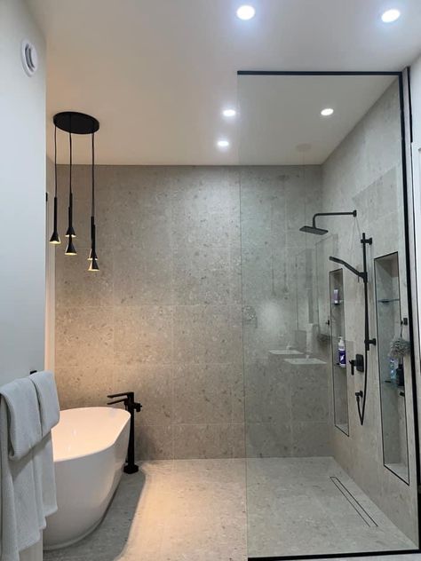 A beautiful 24x24 terrazzo porcelain tile bathroom 😍 Bathroom Large Tiles, Terrazzo Tile Bathroom, Best Backsplash, Large Tile Bathroom, Porcelain Tile Bathroom, Terrazzo Tile, Large Tile, London Ontario, Flooring Store