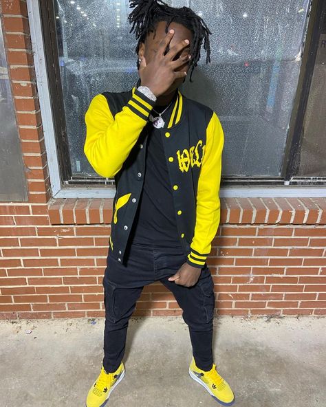 Jordan 4 Lighting Outfit Men, Jordan 4 Lighting Outfit, Black And Yellow Outfit Men, Black Teens Fashion, Aesthetic Clothes Men, Winter Drip, Jordan Fits, Drippy Outfit