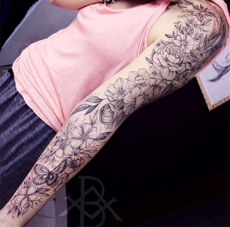 Insect Tattoo Sleeve, Tattoo Diy, Women Tips, Insect Tattoo, Foot Tattoos For Women, Tattoos For Women Flowers, Marvel Tattoos, Amazing Tattoos, Flower Tattoo Arm