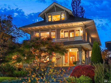 View 25 photos of this $2,797,000, 5 bed, 5.0 bath, 4822 sqft single family home located at 1031 23rd Ave E, Seattle, WA 98112 built in 1909. MLS # 1214912. American Craftsman House, Craftsman Exteriors, Stacked Porches, Four Square Homes, Craftsman Homes, Craftsman Interior, Dream Patio, Seattle Homes, Craftsman Exterior