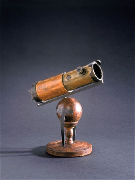 17th century 1600s inventions telescope Isaac Newton Schmidt Camera, Old Telescope, Pirate Telescope, Spherical Mirror, Medieval Telescope, Refracting Telescope, Reflecting Telescope, Curved Mirror, Largest Telescope