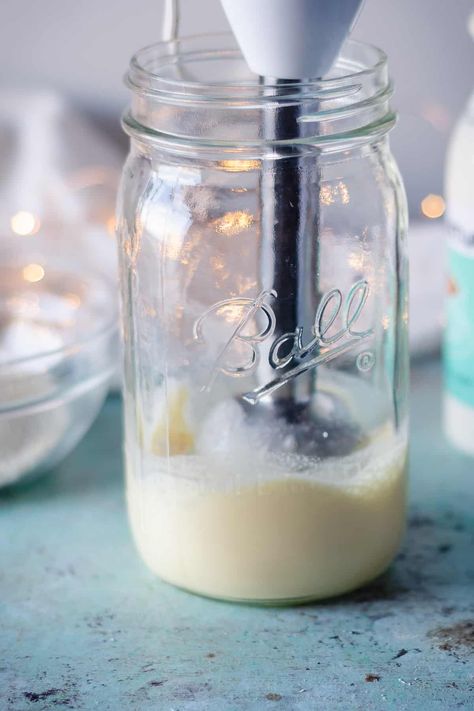 Eggnog Recipe Small Batch, Small Batch Eggnog, Homemade Eggnog Easy, Homemade Eggnog Non Alcoholic, Boozy Eggnog Recipe, Boozy Egg Nog Drinks, Homemade Eggnog Recipe, Eggnog Recipe Homemade, Creamy Eggnog