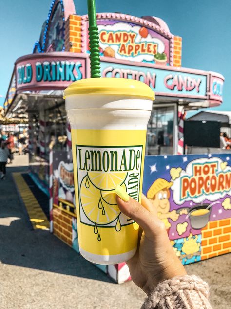 Fair Lemonade Aesthetic, State Fair Lemonade, Carnival Food Stand Aesthetic, Carnival Lemonade, Fairground Aesthetic, Carnival Drinks, Bakery Decoration, Food Polls, Boba Bar