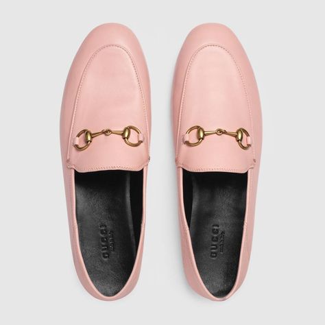 Gucci Brixton, Gucci Shoes Loafers, Gucci Brixton Loafer, Gucci Horsebit Loafers, Ivory Flats, Gucci Flats, White Loafers, Leather Sole Shoes, Gucci Loafers