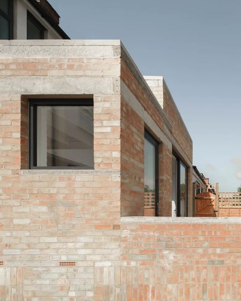 Alder Brisco, Nick Dearden - Building Narratives · Creer House · Divisare Concrete Lintels, Brick Extension, Garage Extension, Facade Material, House London, Brick Architecture, Landscape And Urbanism, Chicago Architecture, Cultural Architecture