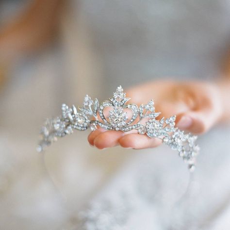 Tiara Drawing, Princess Crown Tattoos, Diana Tiara, Tiara Tattoo, Swarovski Tiara, Crown Tattoo Design, Crown Aesthetic, Boho Flower Crown, Something Blue Bridal