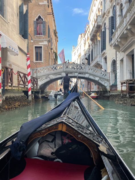 venice aesthetics, gondola aesthetics, sea aesthetic, lagoon aesthetic, Italy aesthetic, trip aesthetic Venice Boat Ride, Life Checklist, Venice Boat, Gondola Ride, Boat Ride, Venice