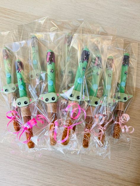 This Party Favors item by ShuppeeSugarShop has 280 favorites from Etsy shoppers. Ships from Los Angeles, CA. Listed on Aug 4, 2022 Yoda Happy Birthday, Alien Birthday Party, Star Wars Themed Birthday Party, Baby Joda, Alien Birthday, Yoda Party, Star Wars Birthday Cake, Shower Dessert Table, Star Wars Baby Shower