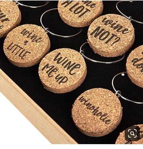 Cheap Fall Crafts For Kids, Wine Cork Diy Crafts, Cork Crafts Diy, Wine Cork Diy, Wine Cork Art, Wine Craft, Cork Diy, Cork Art, Wine Glass Art