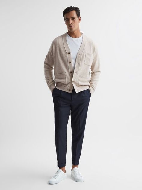 Casual Friday Summer, Casual Cardigan Outfits, Cardigan Work Outfit, Cream Cardigan Outfit, Men Work Outfits, Casual Friday Work Outfits, Mens Work Outfits, Half Cardigan, Smart Casual Work Outfit